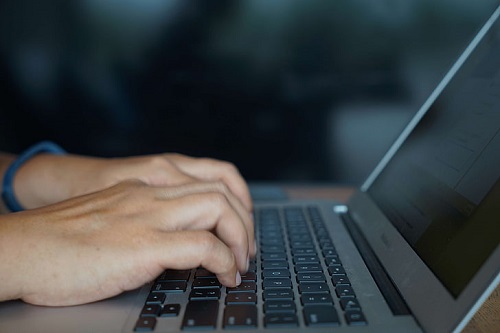 Pekerjaan Online Yang Menguntungkan
